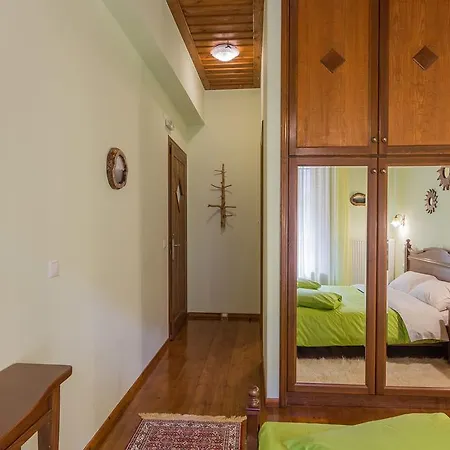 Merses Mikro Chorio (Central Greece)