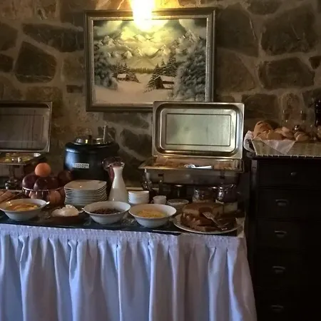 Merses Mikro Chorio (Central Greece)